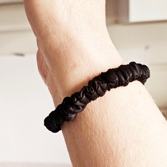Zwarte Scrunchies - Set van 3 zachte haarelastieken geschikt voor krullendhaar en dagelijks gebruik