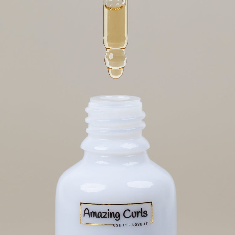 Close‑up van de Amazing Curls Super Sealing Oil 