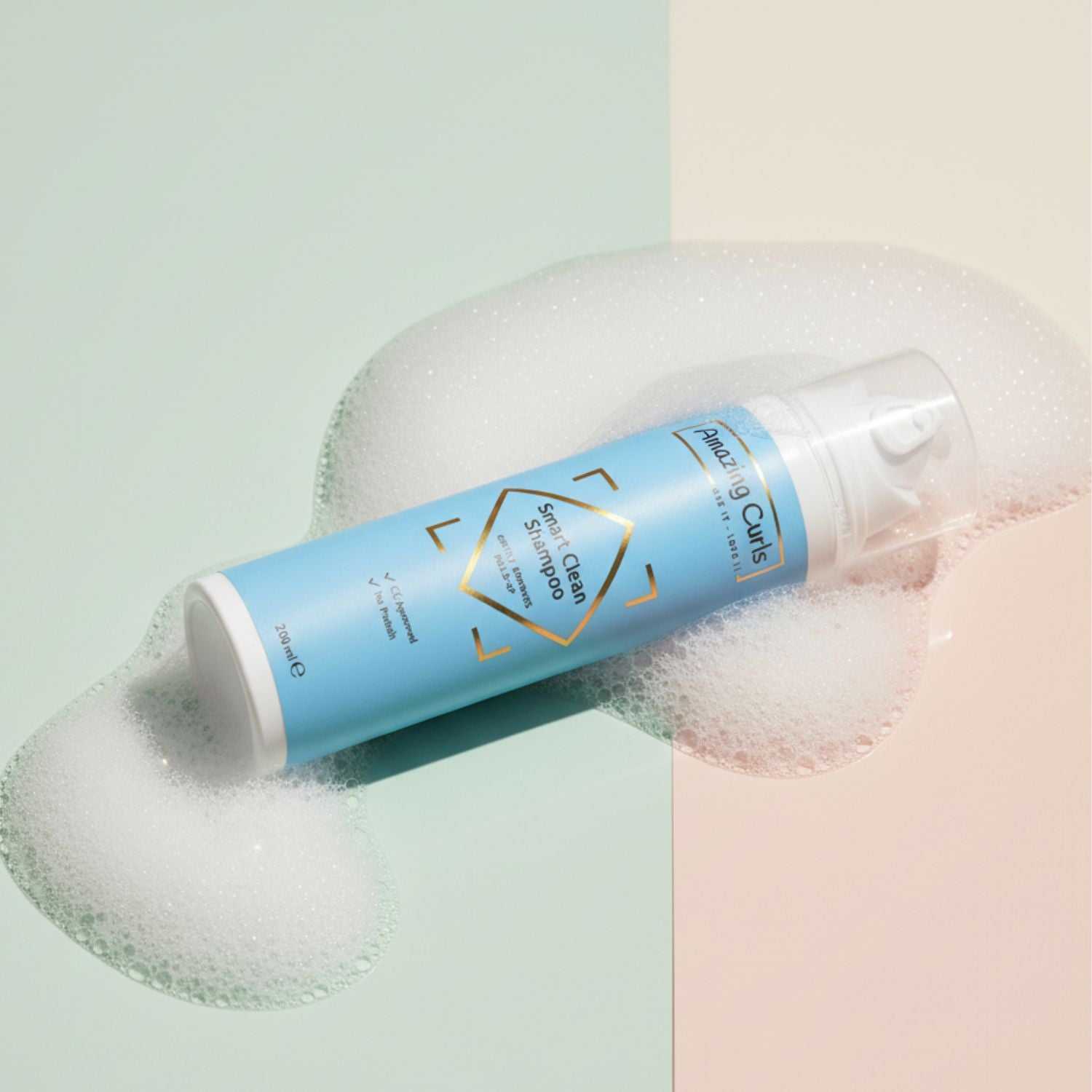 Fles Smart Clean Shampoo van Amazing Curls met schuim, krullenproducten voor krullendhaar en cgmethode gebruik