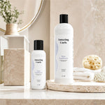 Silver Conditioner voor verzorging en neutralisatie van geeltonen bij krullen volgens de cgmethode in twee formaten.