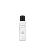 Silver Conditioner verzorgt en neutraliseert gele tonen voor glanzend krullend haar volgens de cgmethode.